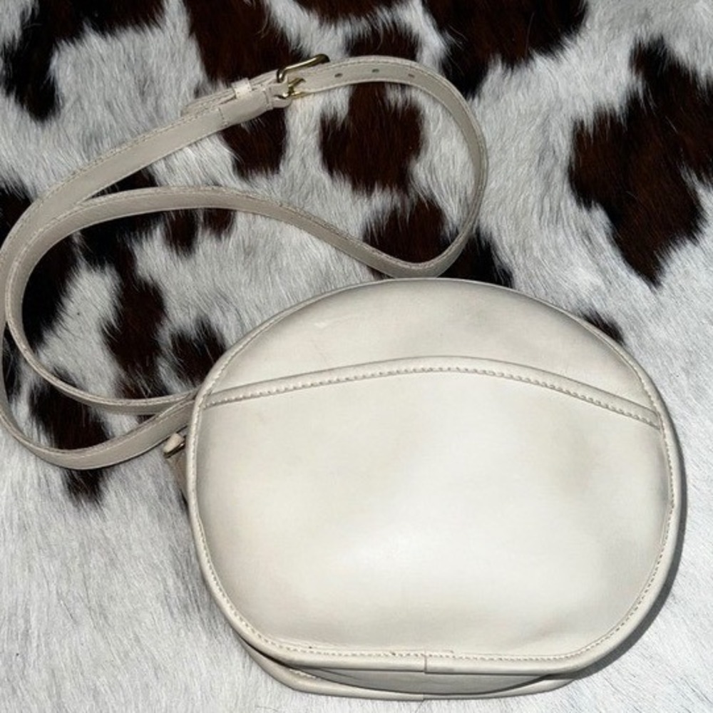 Vintage Coach 9216 Bone Leather Round Canteen Crossbody USA